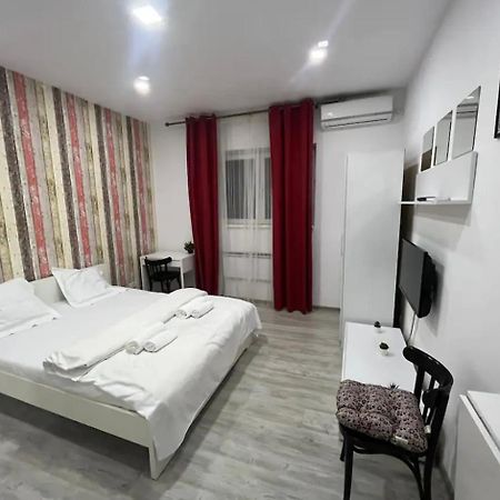 Amazing Location In The City Center Bucureşti Exterior foto