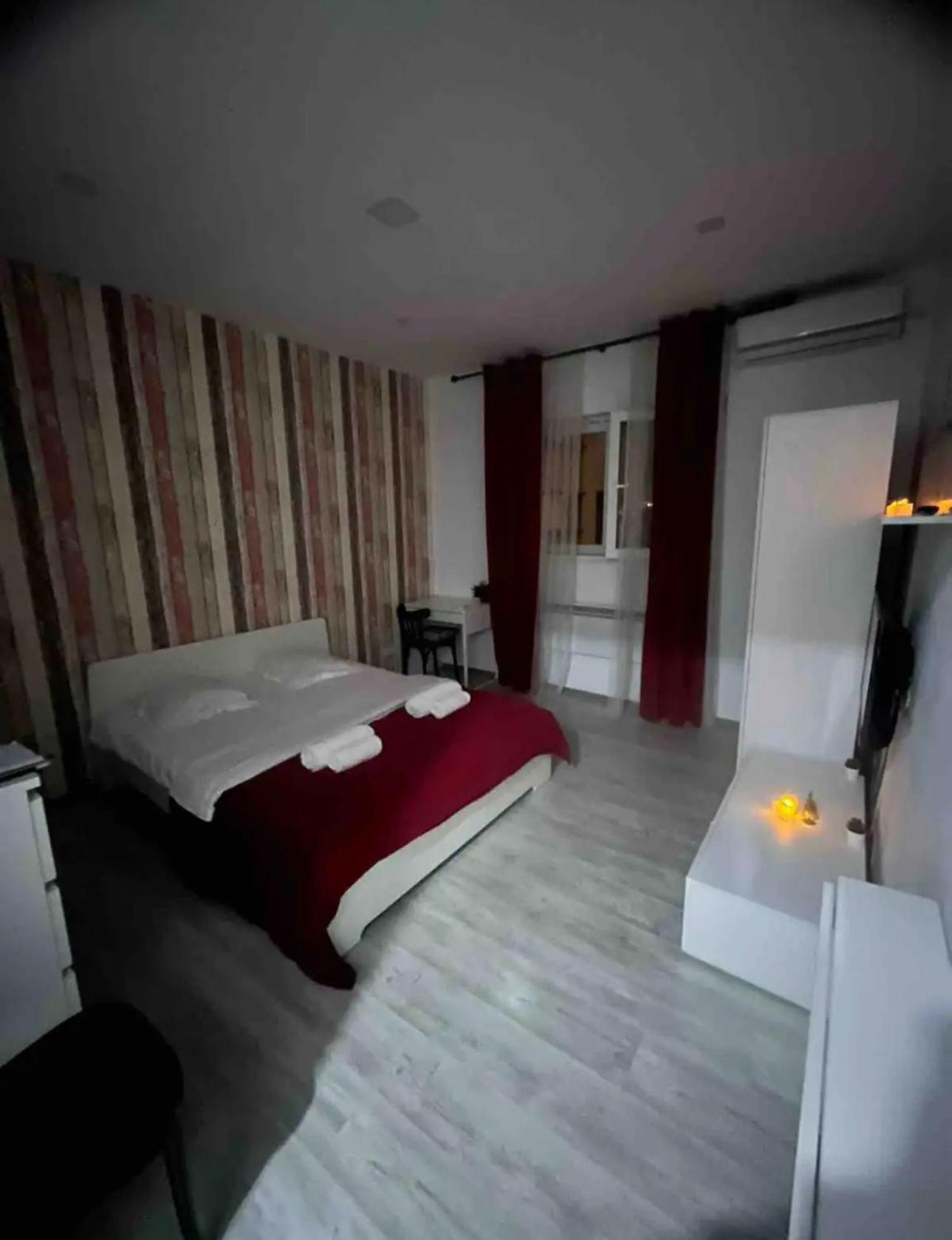 Amazing Location In The City Center Bucureşti Exterior foto