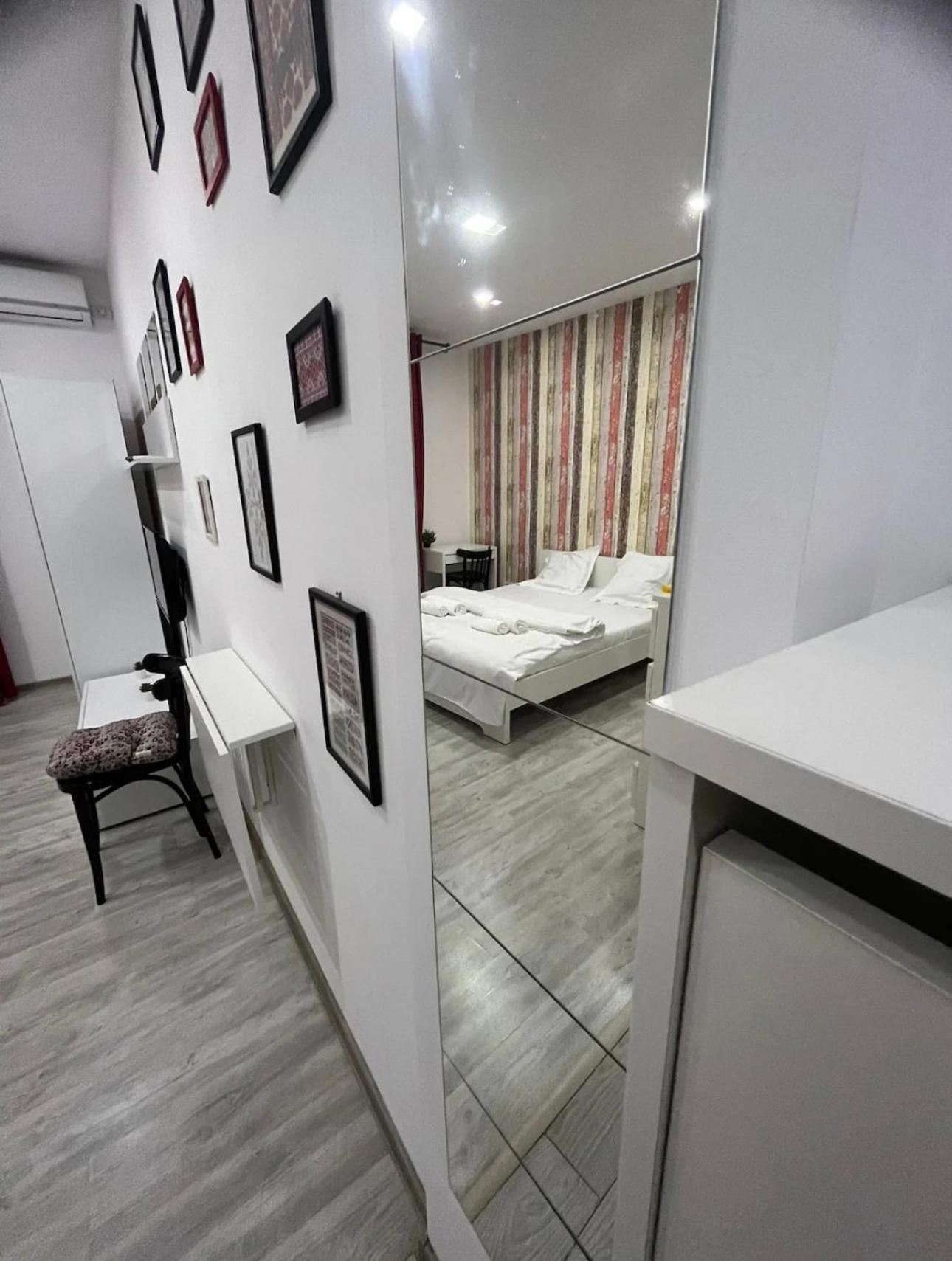 Amazing Location In The City Center Bucureşti Exterior foto
